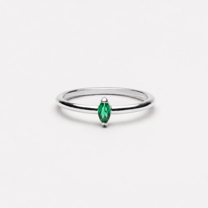 Dainty Emerald Ring