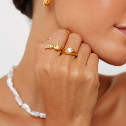 Soleil Signet Ring