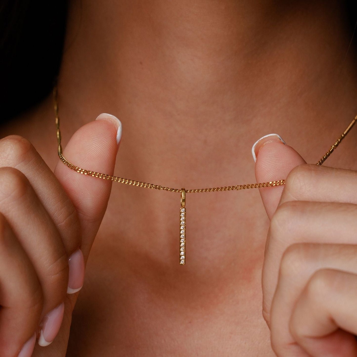 Sparkling Bar Necklace